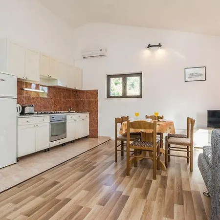 Joso Dalmatia Holiday home *