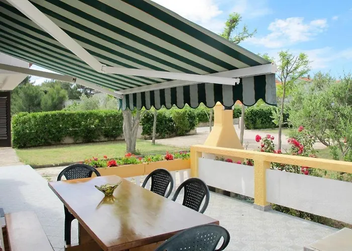 Joso Dalmatia بيت للعطل *